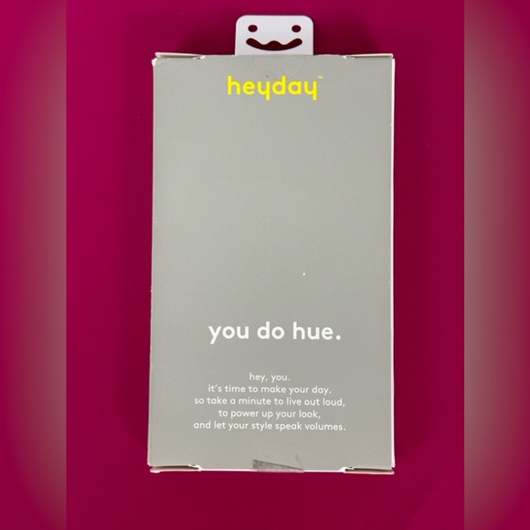 Apple iPhone 15, 14 & 13 Clear Square Edge Phone Case MagSafe compatible… - Picture 6 of 9